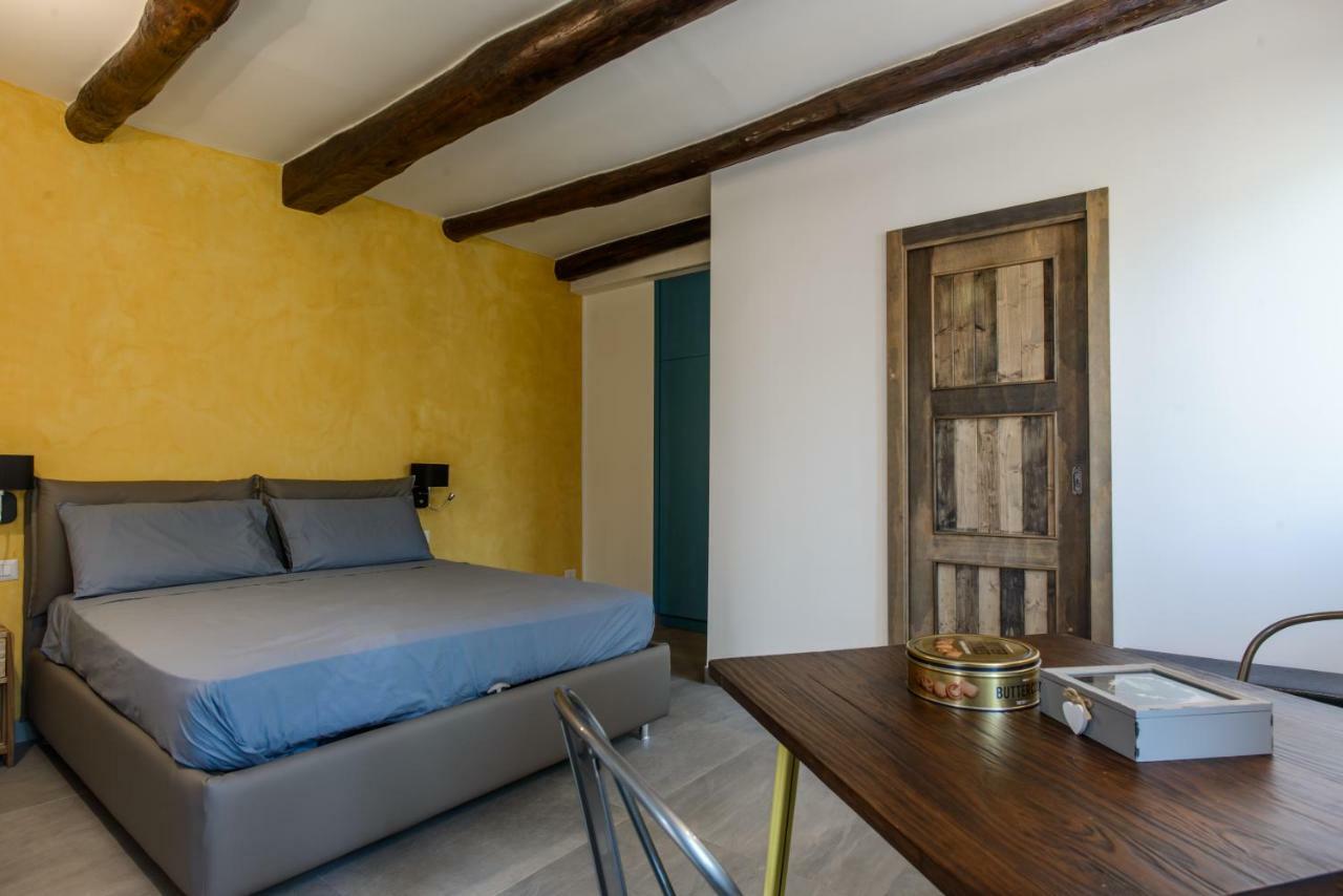 Napoli Suite Toledo 10 Buitenkant foto